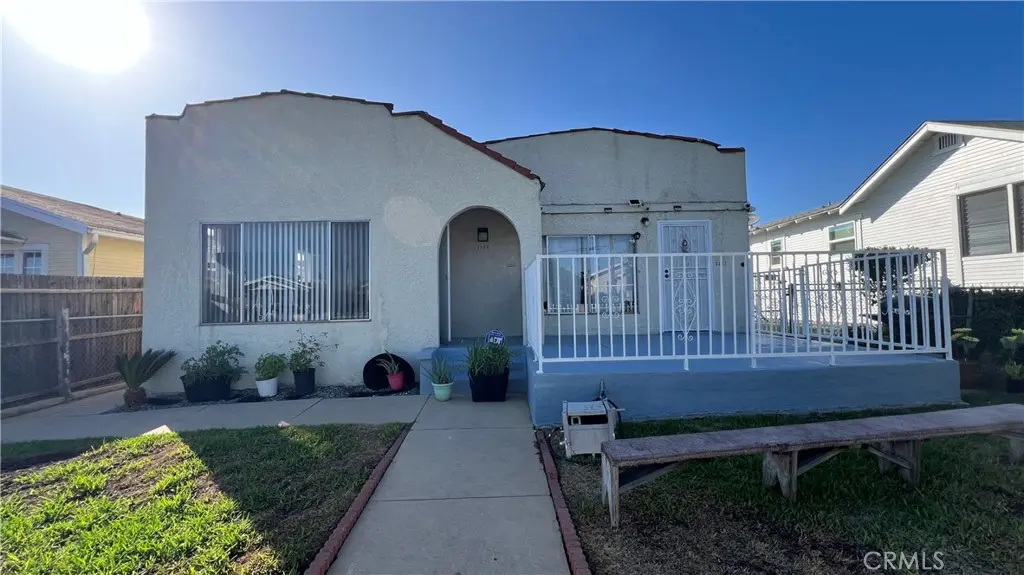 Triplex for sale at 1127 Calzona, Los Angeles, CA