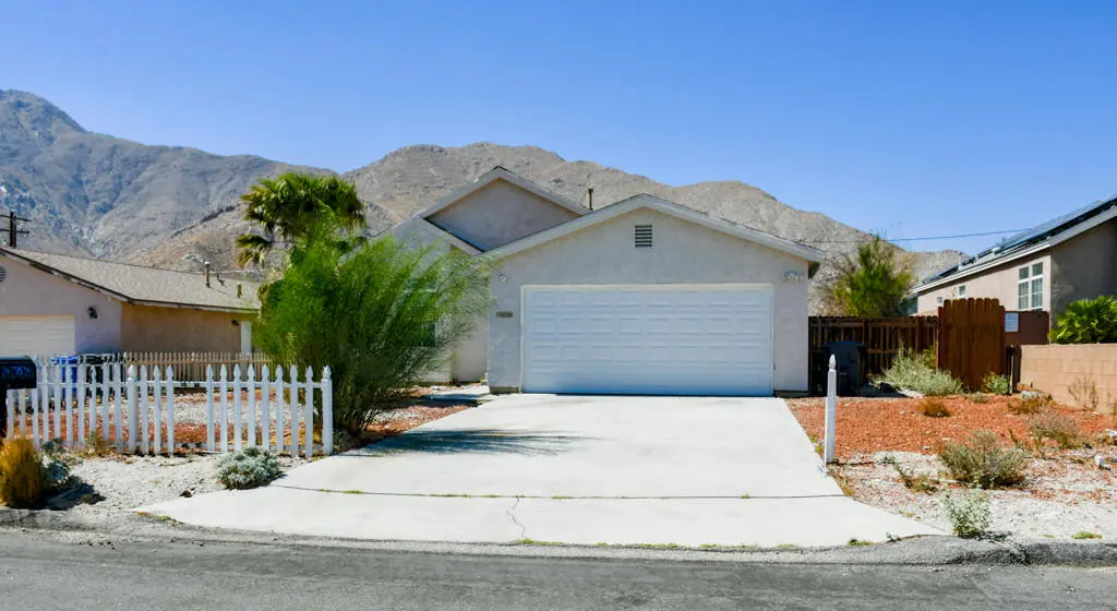 15785 Snow View Drive, Palm Springs, CA — listing photo 1