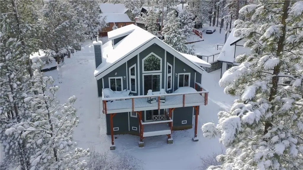 313 Hilltop Lane, Big Bear City, CA — listing photo 1