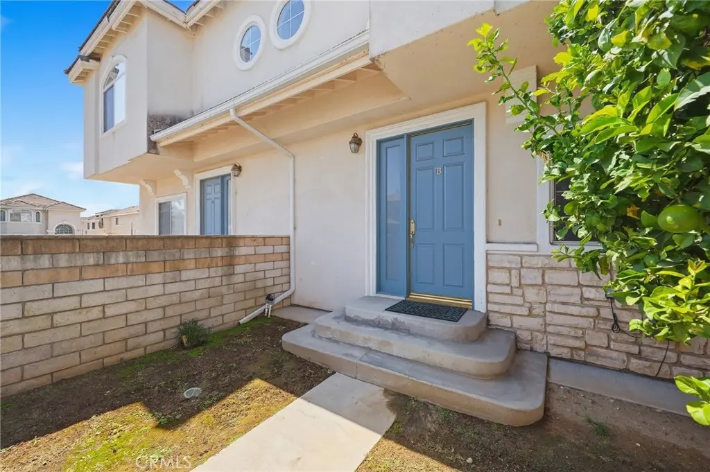 Townhouse for rent at 1115 Fairview B, Arcadia, CA featuring 3 beds and 3 baths