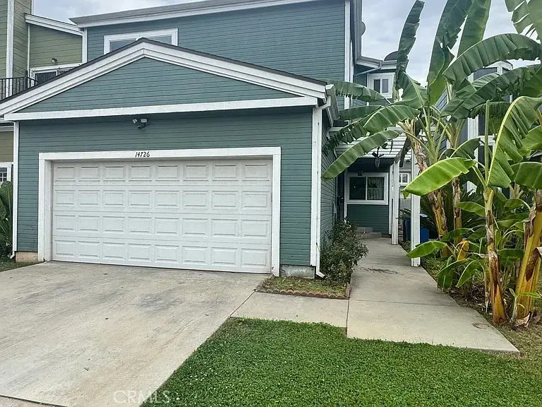 14726 Tupper, Panorama City, CA — listing photo 1