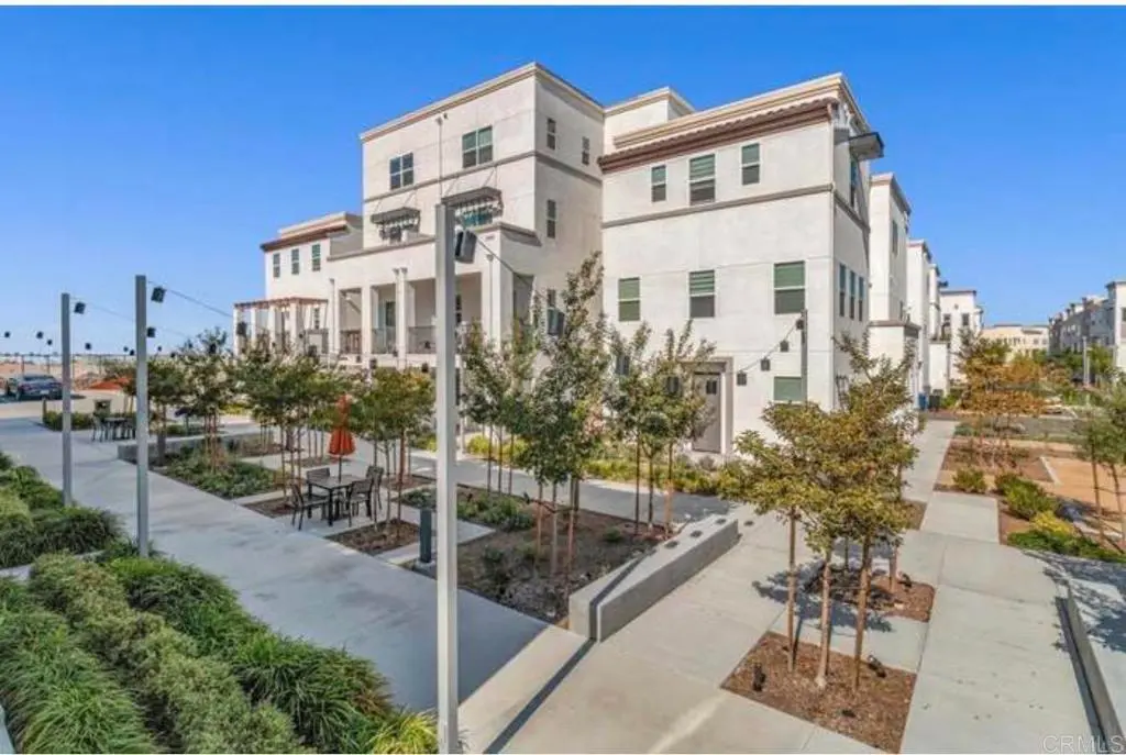 Condominium for rent at 2010 Mindoro Lane, Chula Vista, CA featuring 1 bed and 1 bath