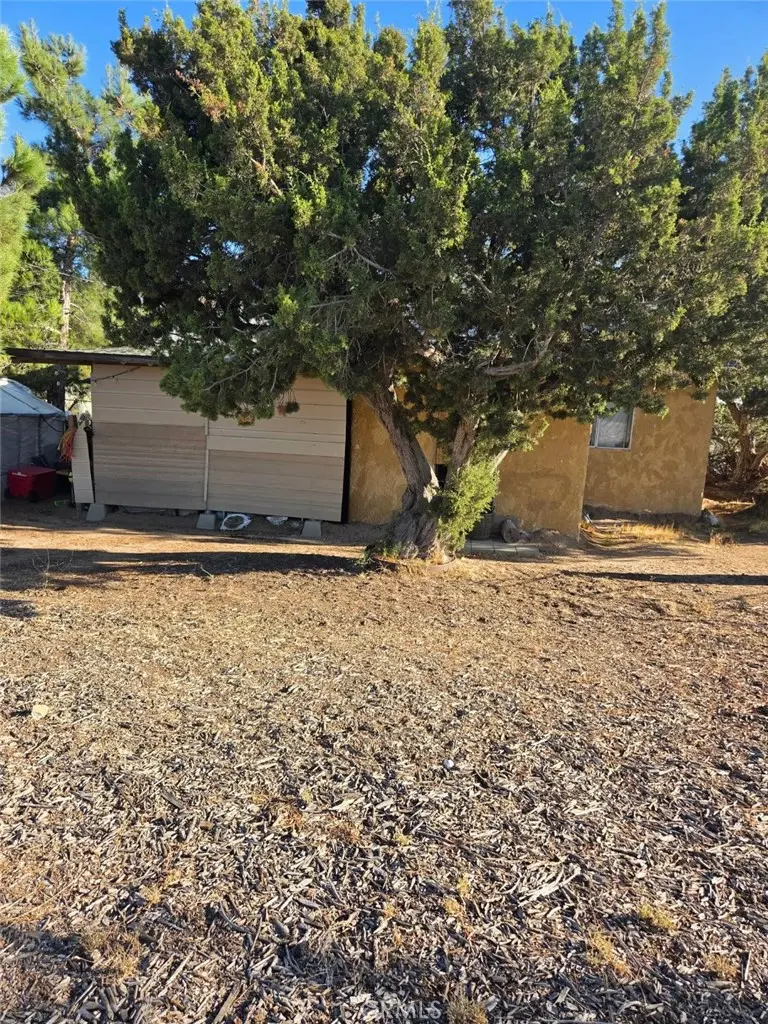 5876 Sunnyslope Road, Phelan, CA — listing photo 1