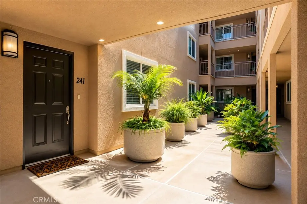 2750 Artesia 241, Redondo Beach, CA — listing photo 1