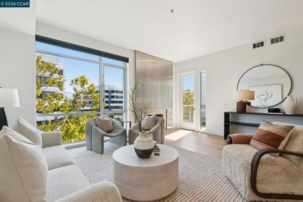 Condominium for sale at 1655 N California Blvd 362, Walnut Creek, CA featuring 1 bed and 2 baths