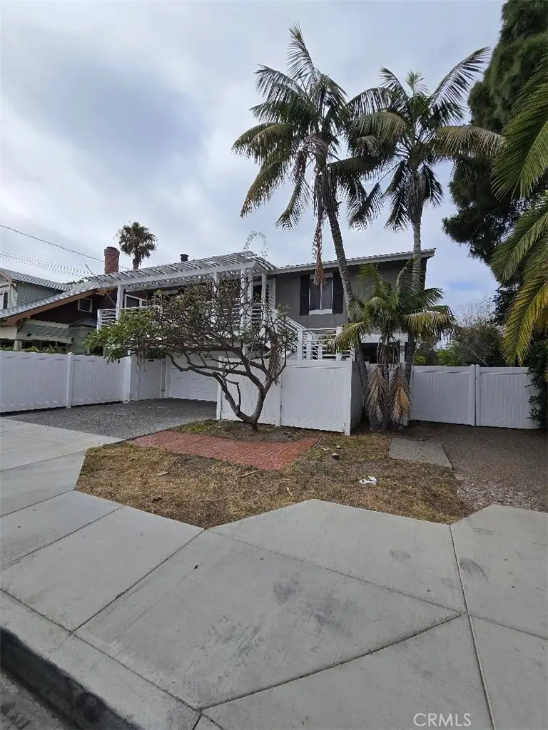 544 Bernard Street, Costa Mesa, CA — listing photo 1