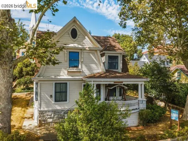 Single Family Residence for sale at 88 Bradford St, Sonora, CA featuring 4 beds and 5 baths