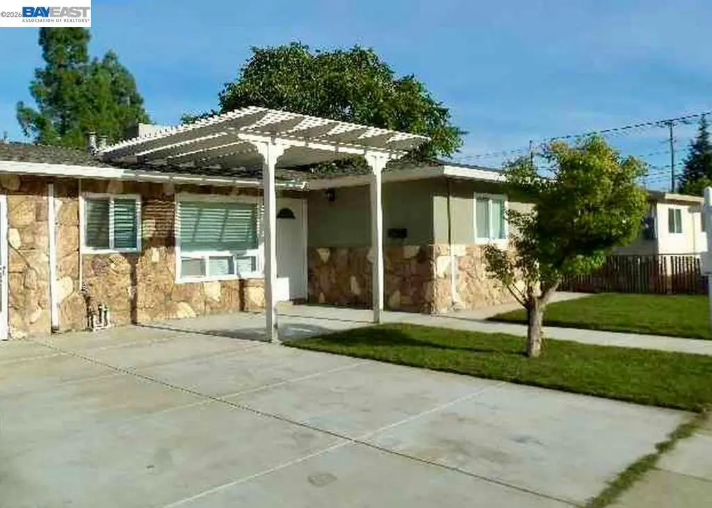 Single Family Residence for sale at 360 N I St, Livermore, CA featuring 3 beds and 2 baths
