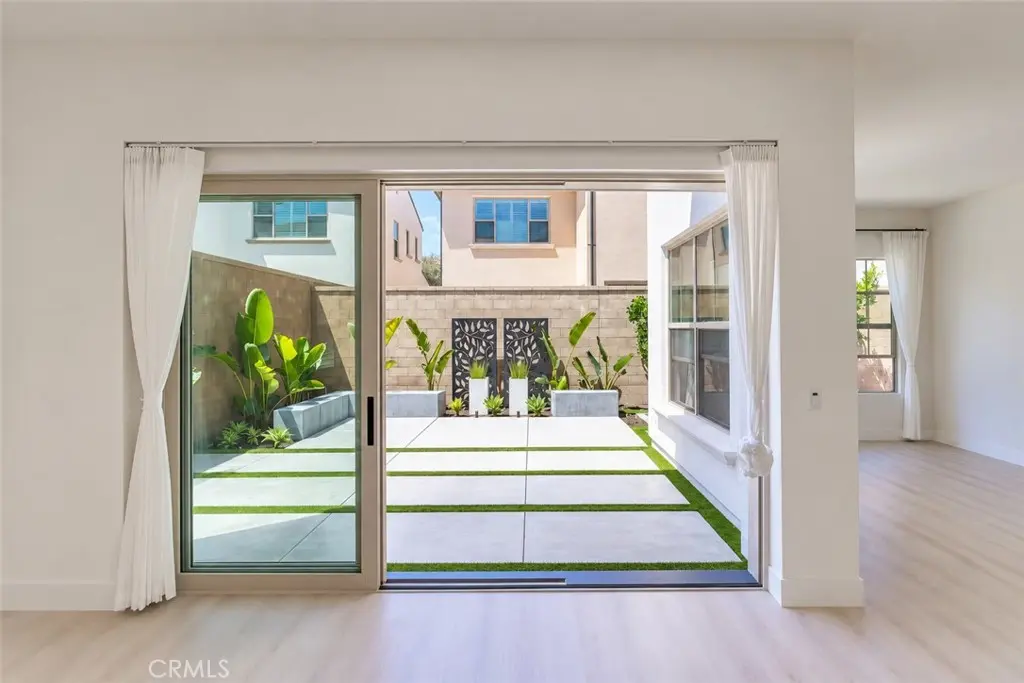 Condominium for rent at 116 eversedge, Irvine, CA featuring 4 beds and 3 baths