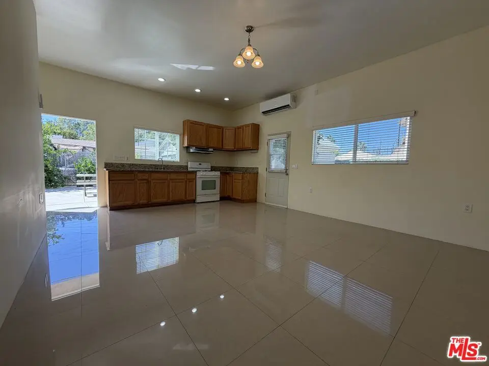 14213 Califa Street, Sherman Oaks, CA — listing photo 1
