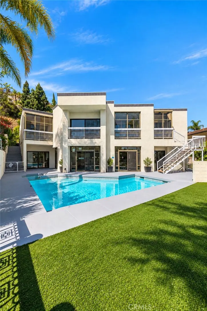 Single Family Residence for rent at 3278 Dora Verdugo, Glendale, CA featuring 4 beds and 4 baths