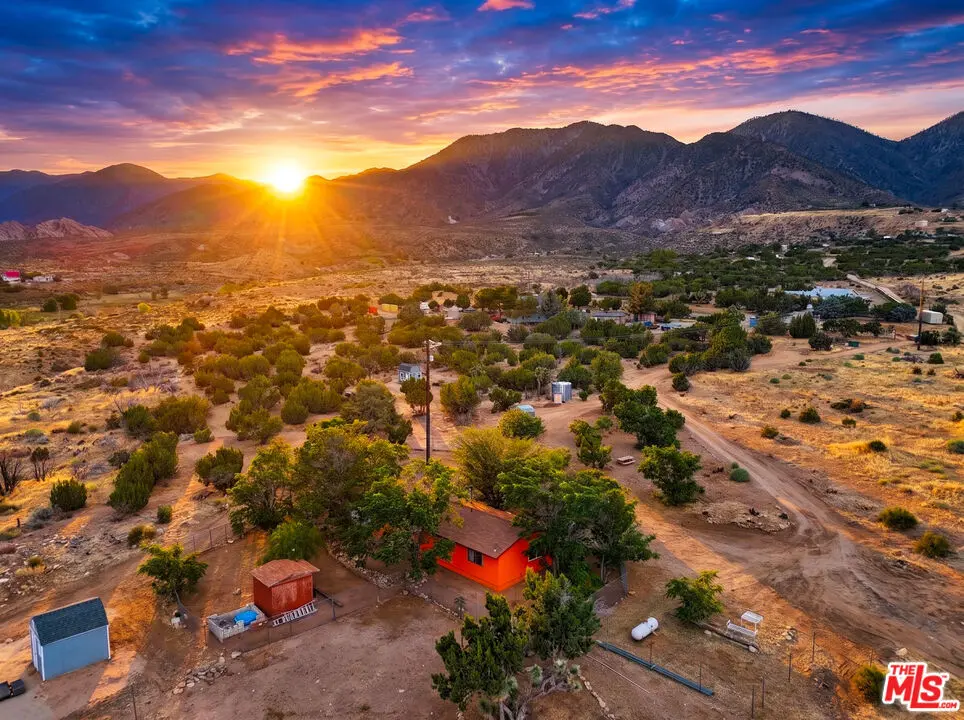 29310 Devils Punch Bowl Road, Pearblossom, CA — listing photo 1