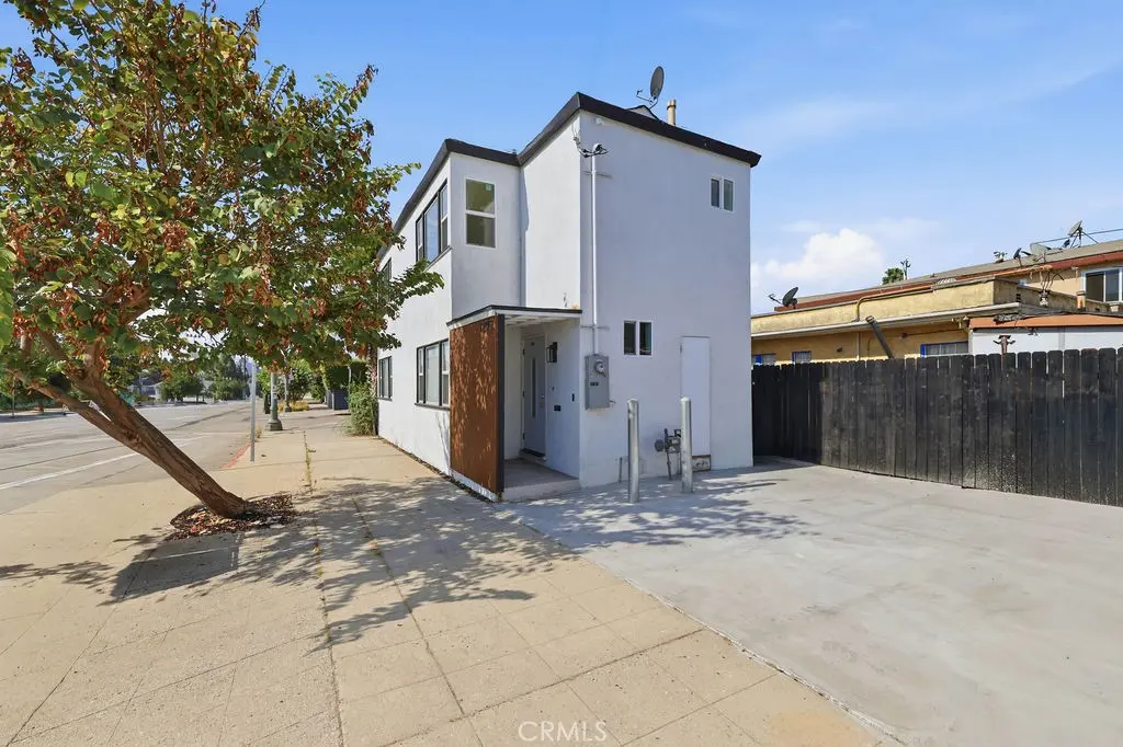 1205 Cole Avenue, Hollywood, CA — listing photo 1