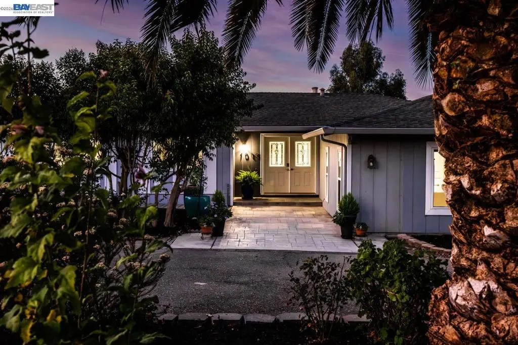 Single Family Residence for sale at 1015 Byrd Ln, Pleasanton, CA featuring 3 beds and 2 baths