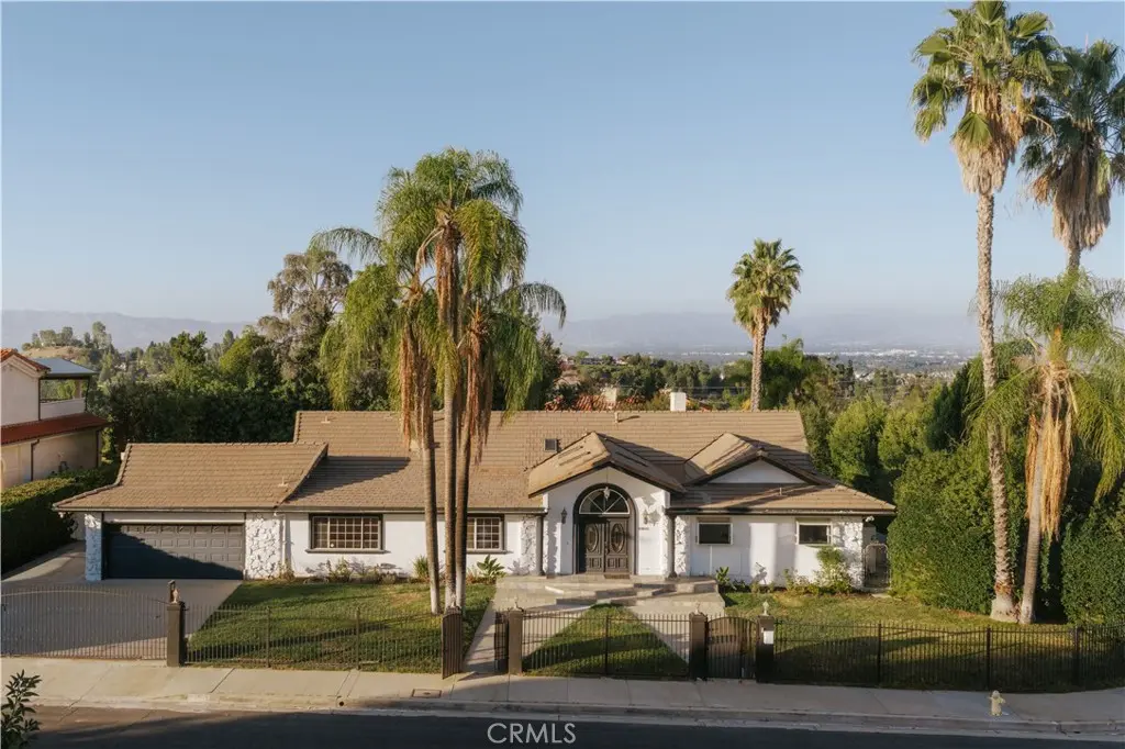 18841 Pasadero Drive, Tarzana, CA — listing photo 1
