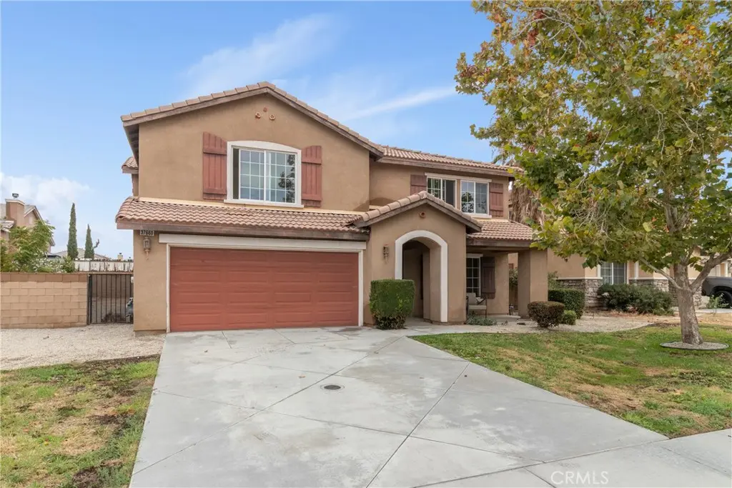 37660 37660 Newbury place, Del Sur, CA — listing photo 1