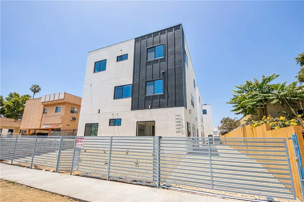 6455 Troost, North Hollywood, CA — listing photo 1