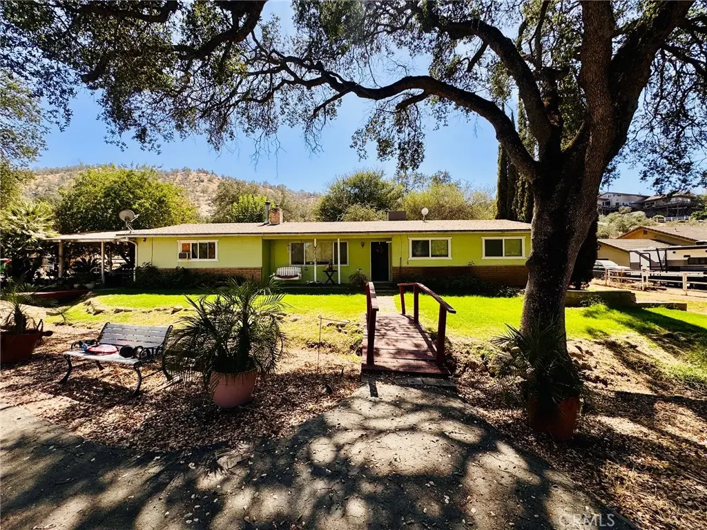 16221 Mustang, Springville, CA — listing photo 1