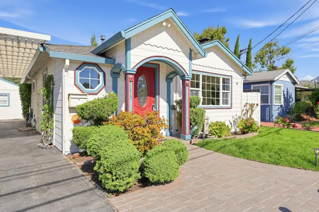 715 Hudson Street, Redwood City, CA — listing photo 1