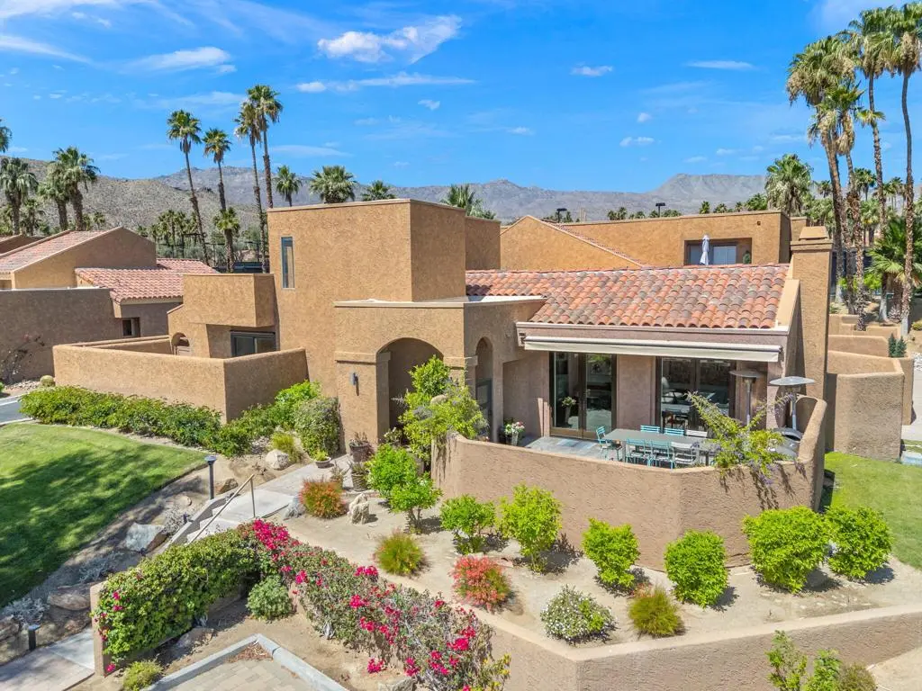 Residential Lease for rent at 49069 Mariposa Drive, Palm Desert, Riverside County, CA featuring 3 beds and 3 baths
