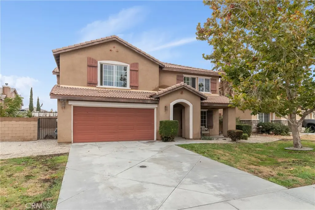 37660 Newbury, Palmdale, CA — listing photo 1