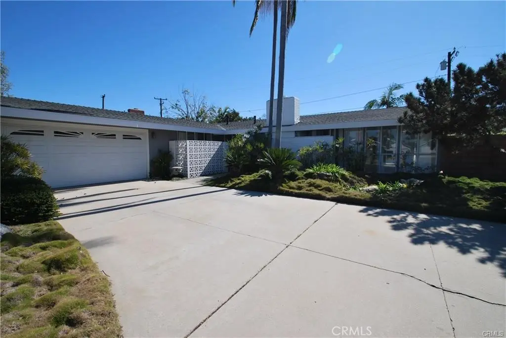 3292 Kenilworth Drive, Rossmoor, CA — listing photo 1