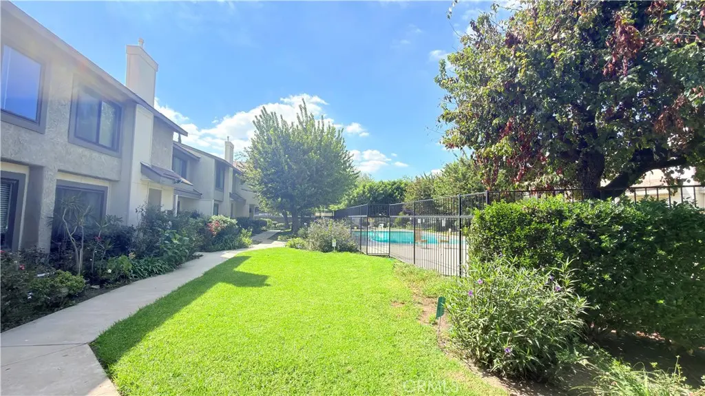 9531 Sepulveda blvd 3, North Hills, CA — listing photo 1