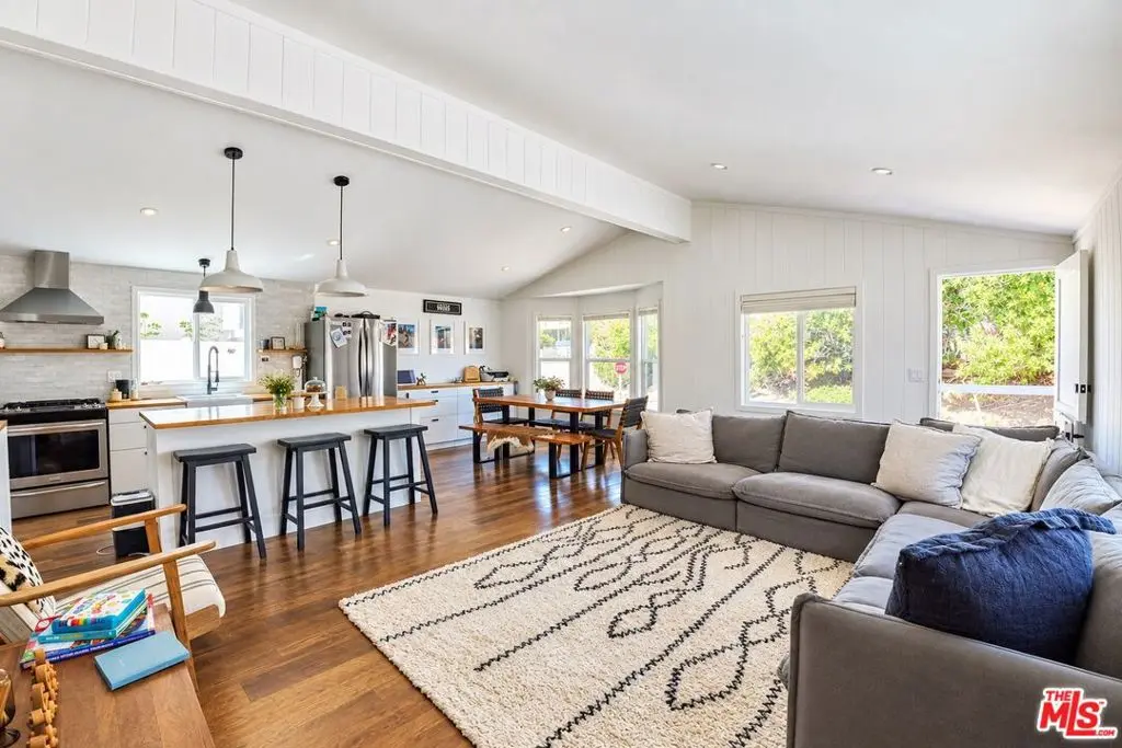 Manufactured In Park for sale at 30473 Mulholland Highway Spc. 4, Agoura Hills, CA featuring 3 beds and 2 baths
