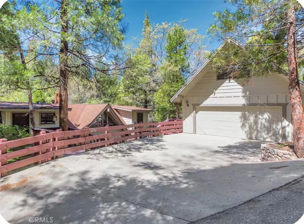 27945 Lakes Edge, Lake Arrowhead, CA — listing photo 1