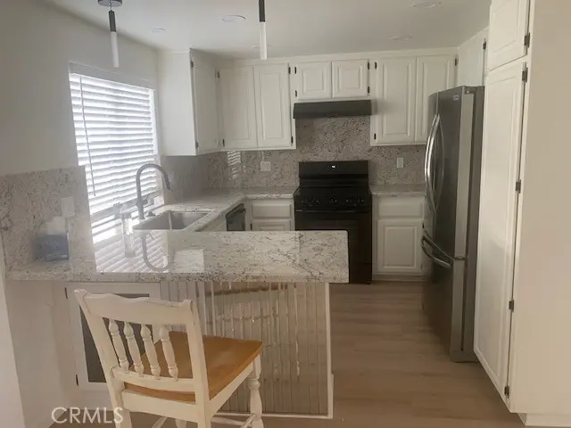 11300 Foothill 2, Lakeview Terrace, CA — listing photo 1