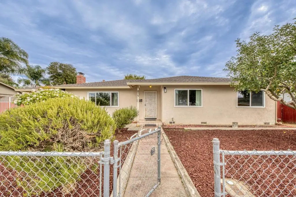 875 Suiter Street, Hollister, CA — listing photo 1