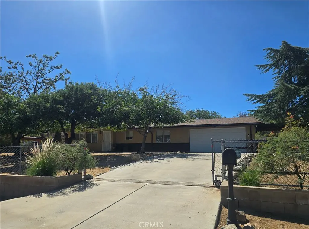 56433 Anaconda, Yucca Valley, CA — listing photo 1