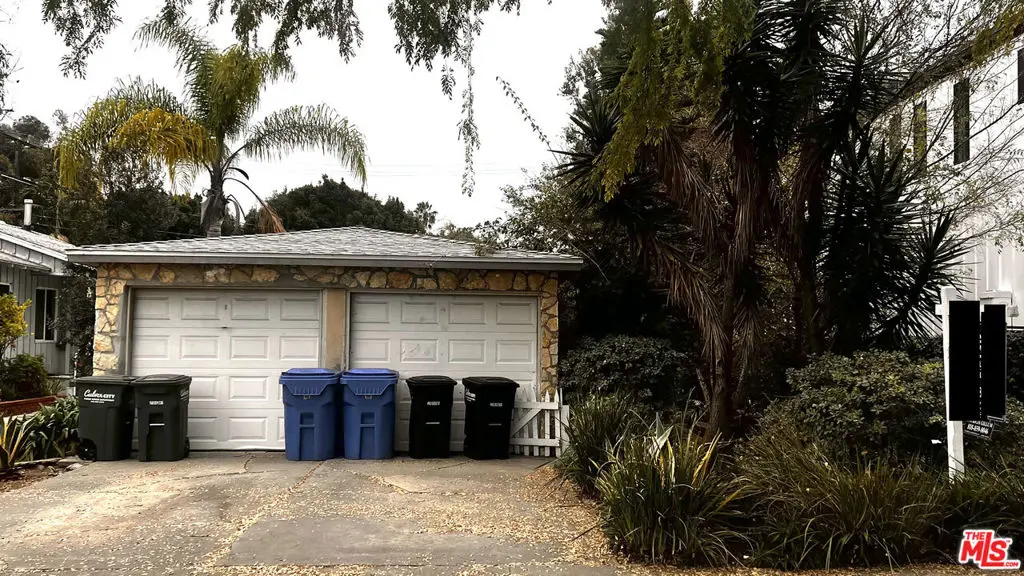 8894 Hubbard Street, Culver City, CA — listing photo 1