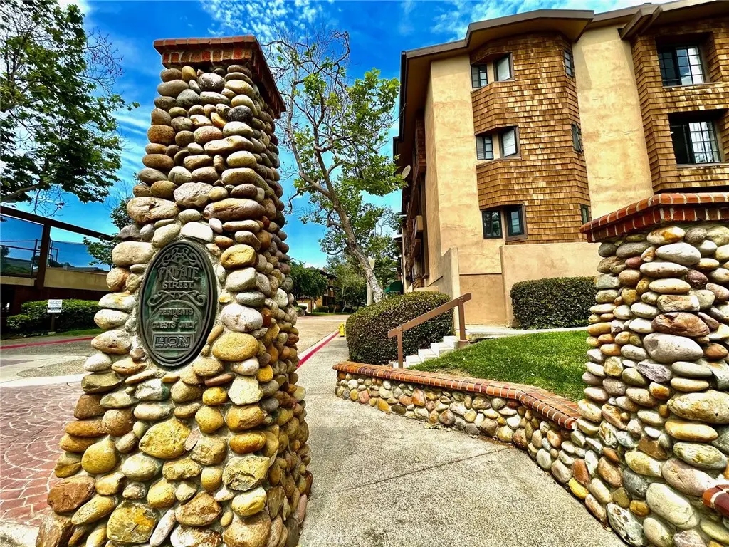8840 Villa La Jolla Drive 220, La Jolla, CA — listing photo 1