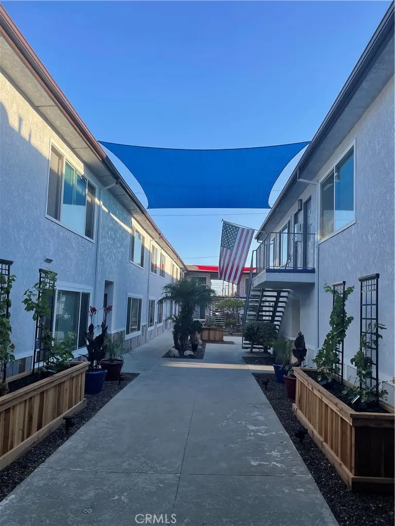 5480 E Atherton 18, Long Beach, CA — listing photo 1