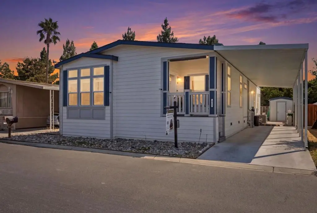 Manufactured In Park for sale at 165 Blossom Hill Road 421, San Jose, CA featuring 3 beds and 3 baths