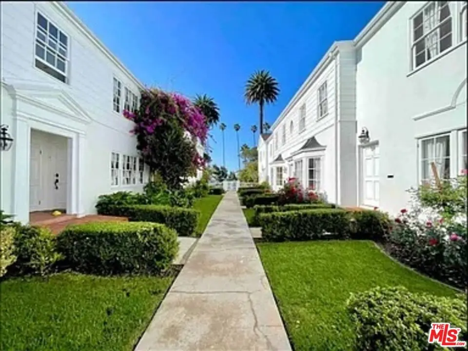 423 W Ocean Avenue 5, Santa Monica, CA — listing photo 1