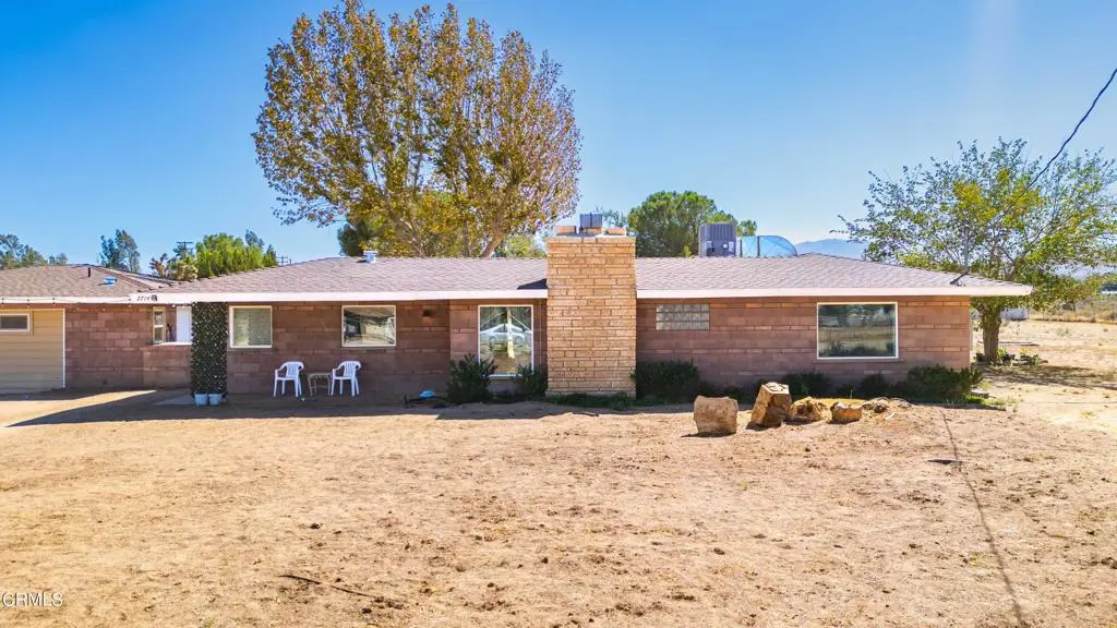 2714 W Avenue M8, Palmdale, CA — listing photo 1