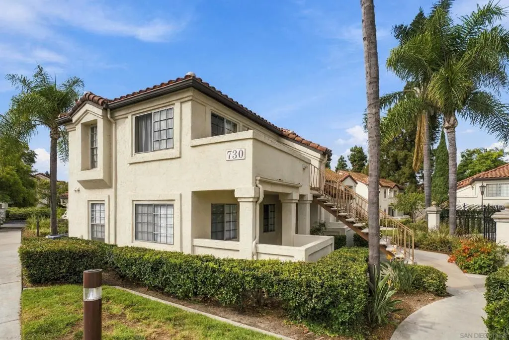 Residential Lease for rent at 730 Eastshore Ter 3, Chula Vista, CA featuring 2 beds and 3 baths