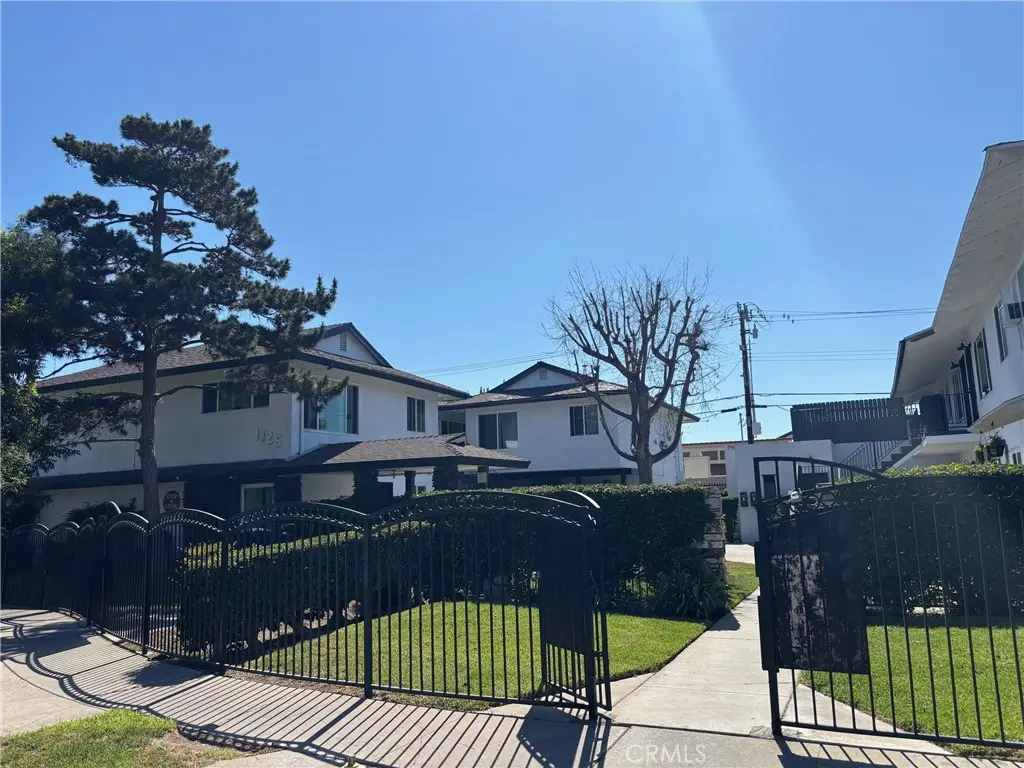 Apartment for sale at 1125 N Onondaga, Anaheim, CA