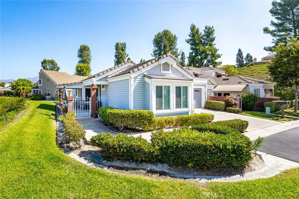 28149 Manchuca, Mission Viejo, CA — listing photo 1