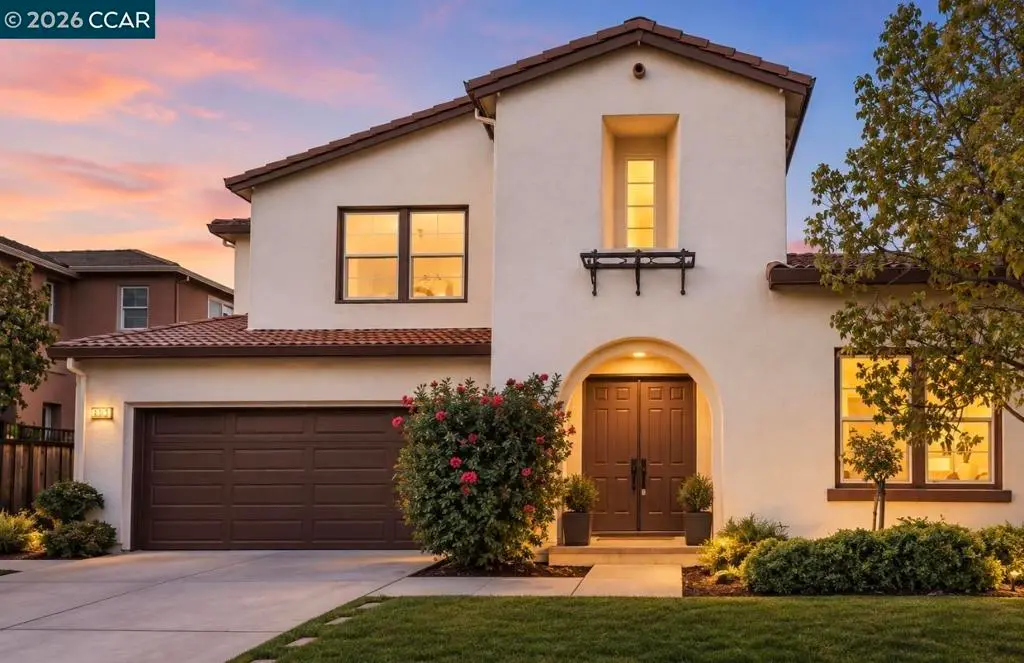 Single Family Residence for sale at 5279 S Montecito Dr, Concord, CA featuring 5 beds and 5 baths
