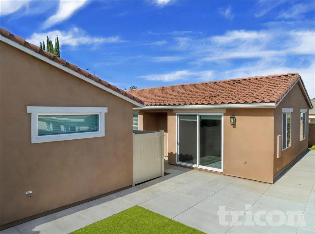 Residential Lease for rent at 1734 Lorraine Drive 2, Corona, Riverside County, CA featuring 3 beds and 2 baths