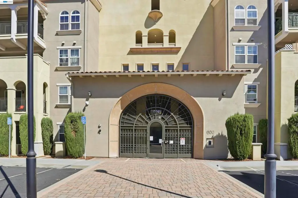 Condominium for sale at 600 S Abel St. 508, Milpitas, CA featuring 1 bed and 1 bath