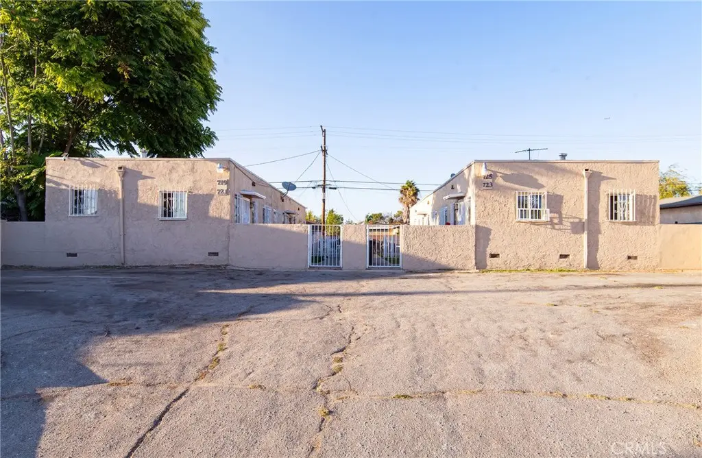 719 E Imperial Highway, Los Angeles, CA — listing photo 1