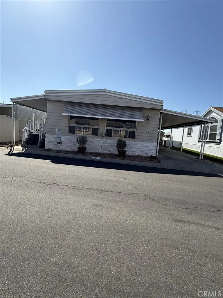 Manufactured In Park for sale at 11250 SPC 78 Beach, Stanton, CA featuring 2 beds and 2 baths