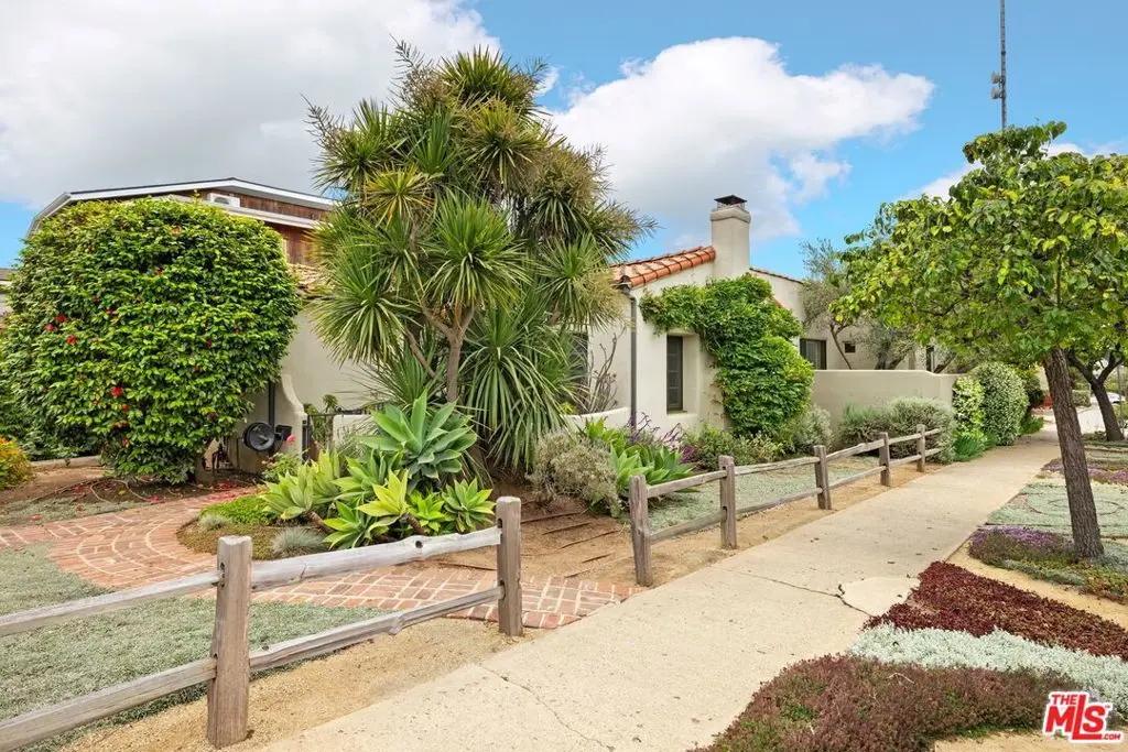 879 Fiske Street, Pacific Palisades, CA — listing photo 1