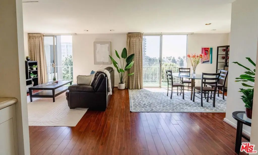 Condominium for sale at 100 S Doheny Drive 711, Los Angeles, CA featuring 1 bed and 2 baths