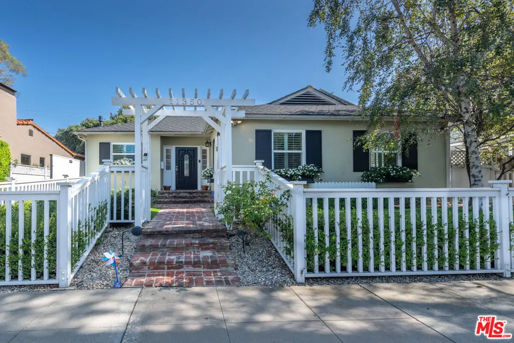 Single Family Residence for rent at 11350 Albata Street, Los Angeles, CA featuring 3 beds and 2 baths
