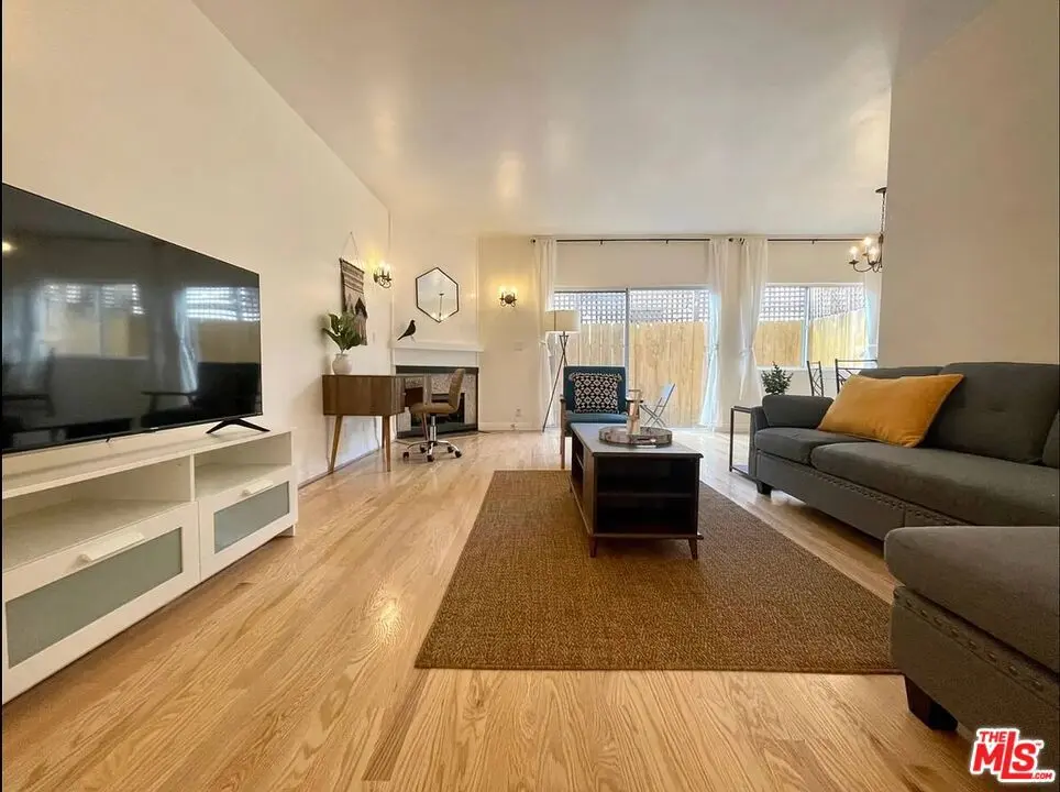1141 19th Street 4, Santa Monica, CA — listing photo 1